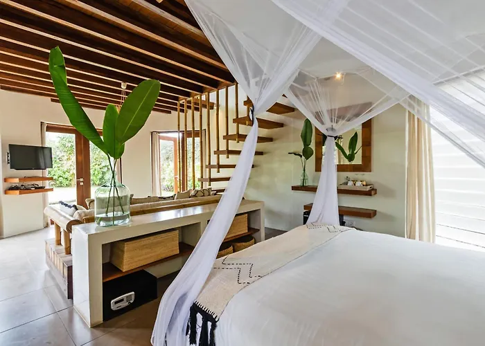 Acacia Bingin Hotel 4*